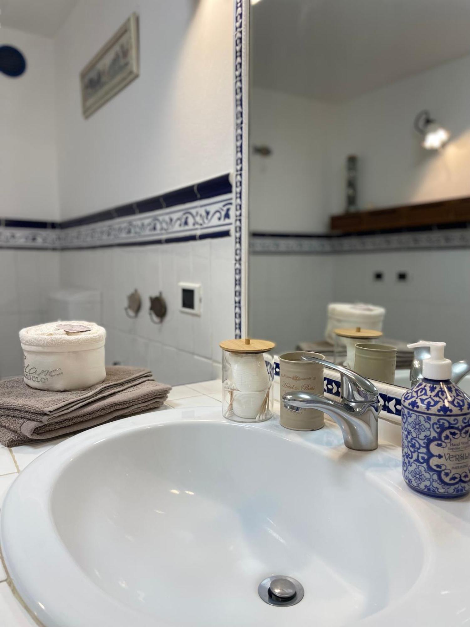 Ferienwohnung Casa Matilde Piano Terra 100Mq Con Parking E Piscina Ferrara Exterior foto